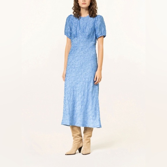 EUROPEAN FASHION: BAUM UND PFERDGARTEN Baby Blue Sweetheart Midi Dress - Picture 4 of 8